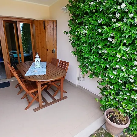 I Vigneti Del Garda Apartment Lazise